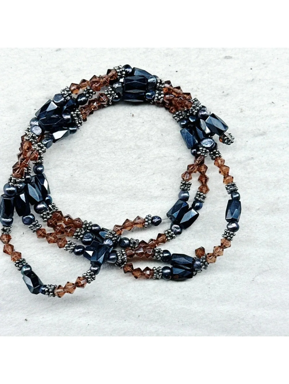 5358mc. Brown Glass Magnet Bracelet